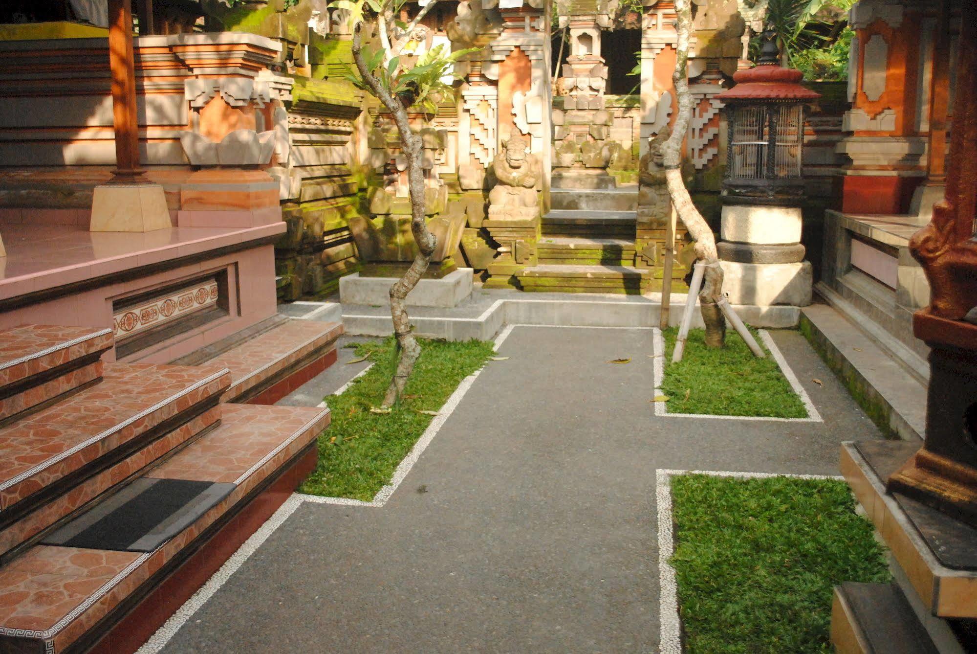 Jangkrik Homestay Ubud  Exterior photo