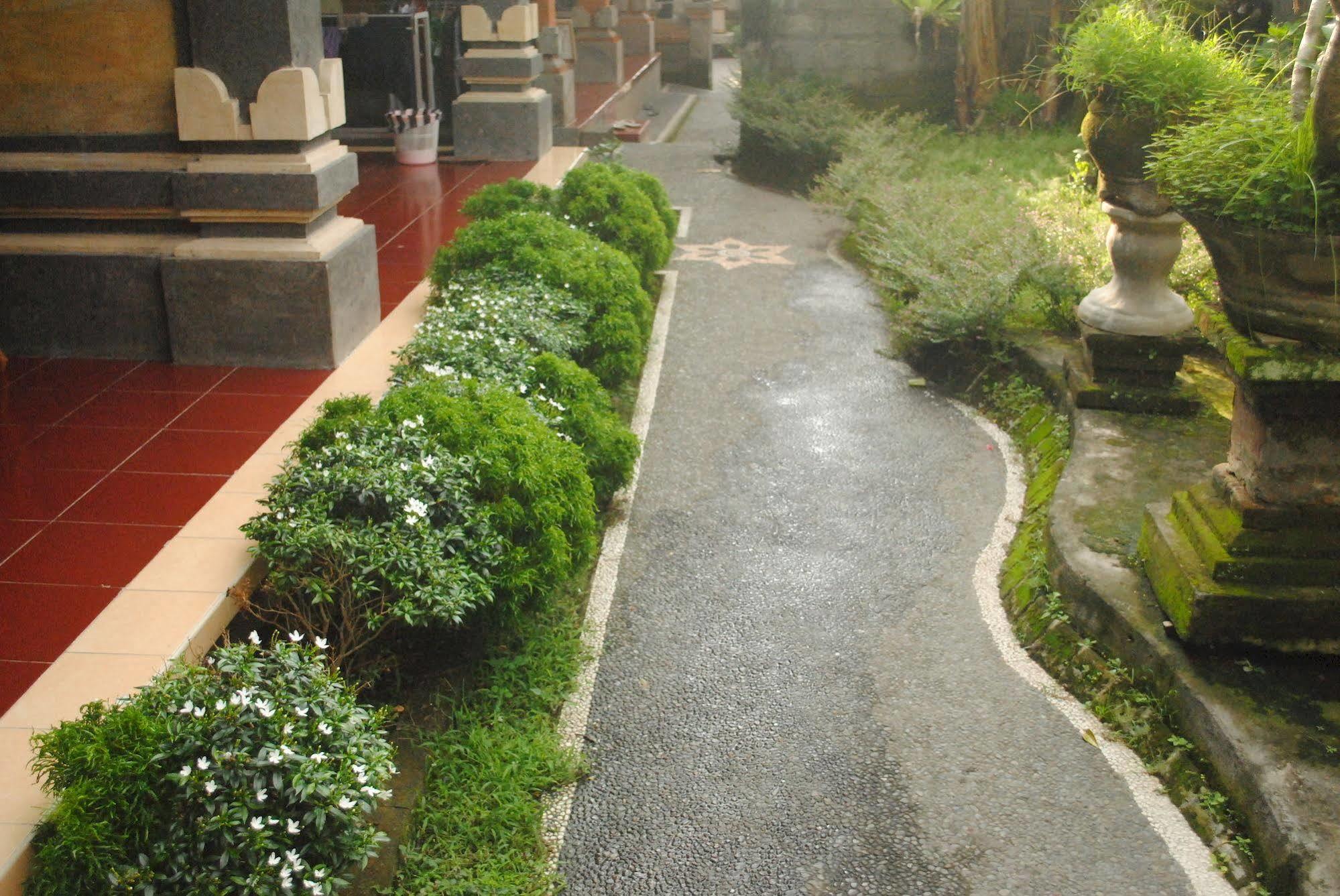 Jangkrik Homestay Ubud  Exterior photo